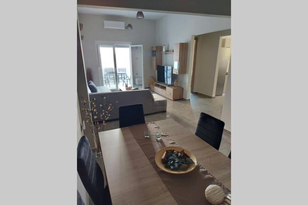 Felou'S House 1 Apartment Ермополи Екстериор снимка